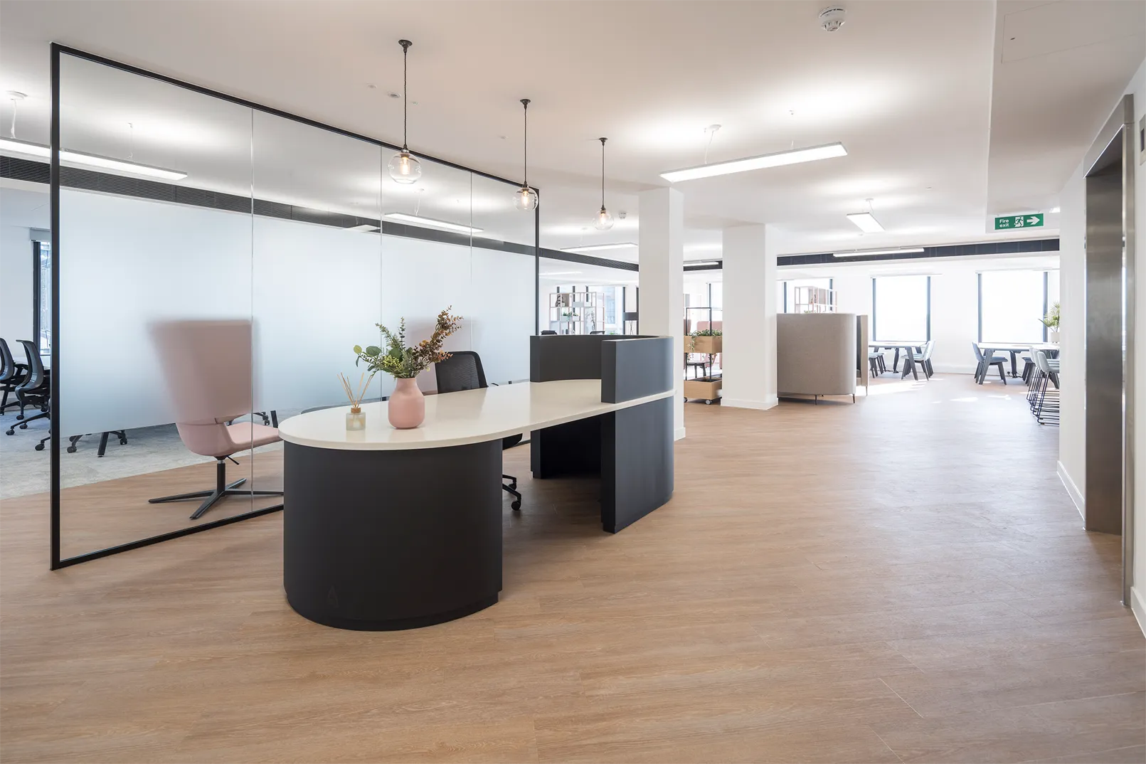 6th Floor Reception